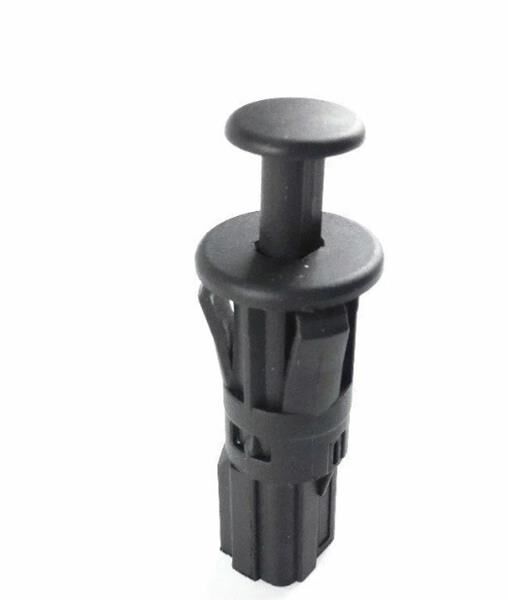 BAGAJ ISIK BUTONU BBO-CLIO II-MEGANE-SAFRANE-LOGAN-THALIA-TWINGO